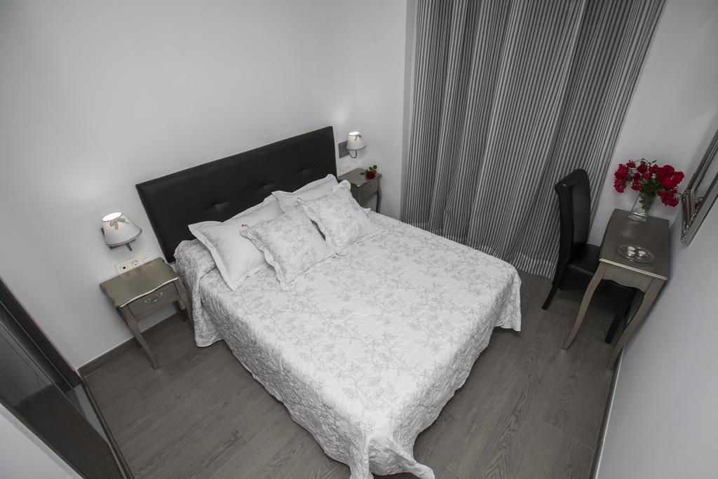 Hostal Boutique Bajamar Nerja Bagian luar foto